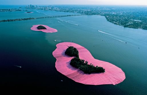 Christo and Jeanne-Claude, Surrounded Islands, Biscayne Bay, Greater Miami, Florida, 1980-83 Photo: Wolfgang Volz Copyright: 2024 Christo and Jeanne-Claude Foundation Christo and Jeanne-Claude, Surrounded Islands, Biscayne Bay, Greater Miami, Florida, 1980-83 Photo: Wolfgang Volz Copyright: 2024 Christo and Jeanne-Claude Foundation