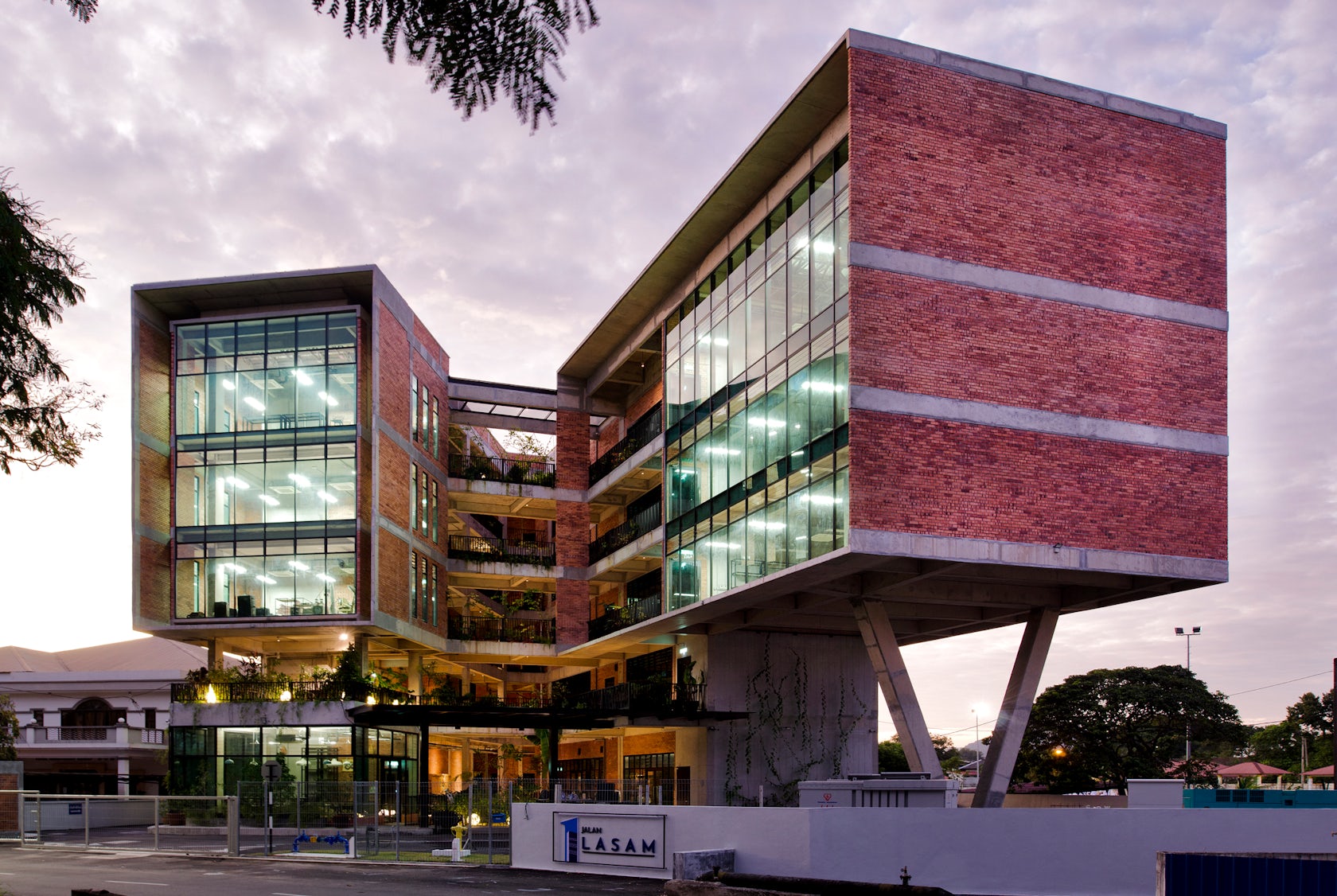 © Kuee Architecture