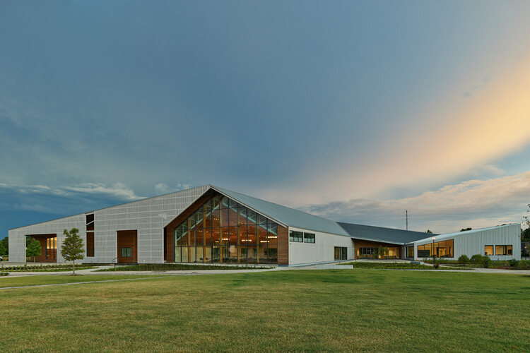 MHCAP Announces Thaden School by Marlon Blackwell Architects, Eskewdumezripple, and Andropogon Associates as Its Fifth Americas Prize Award Winners - Image 4 of 12