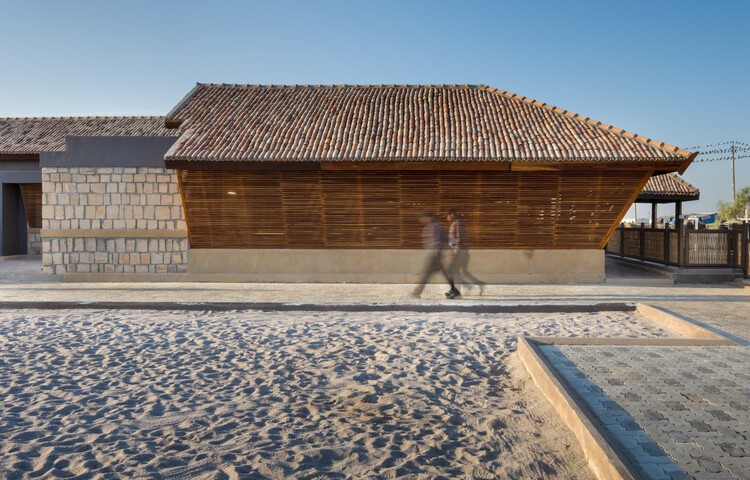 Factory Canteen Agrocel Dhordo / Studio Dot - More Images