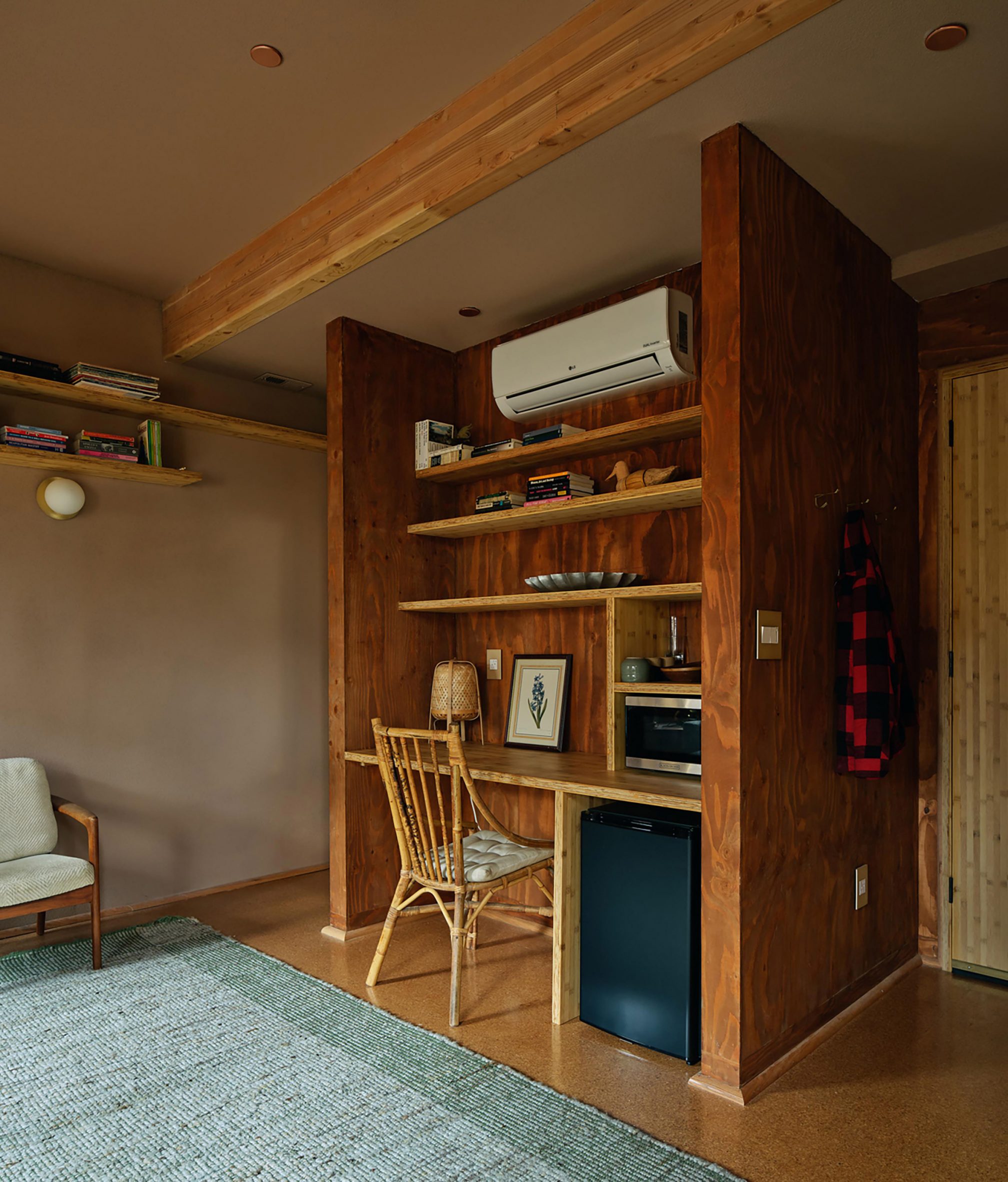 House made of cork and hemp