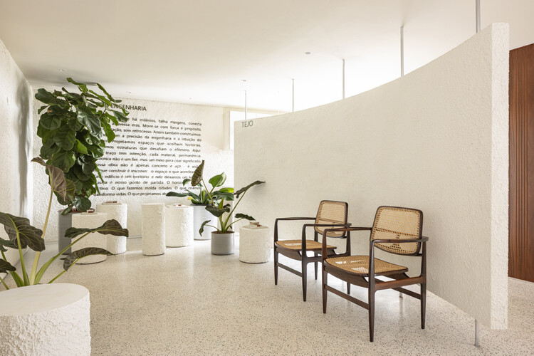 Tejo Engenharia  / SAINZ arquitetura - Interior Photography, Dining room, Chair